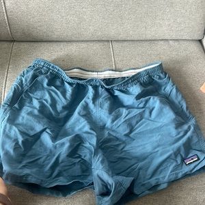 Patagonia women’s 5 inch baggies. Size large